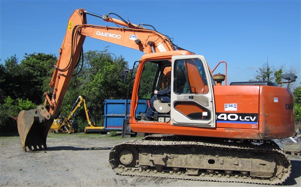 Daewoo_Solar_140_a__(600_x_374).jpg